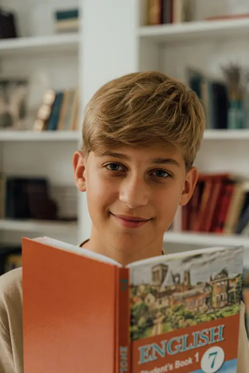 Salone del Libro, la Calabria punta su scuola, cultura e giovani talenti